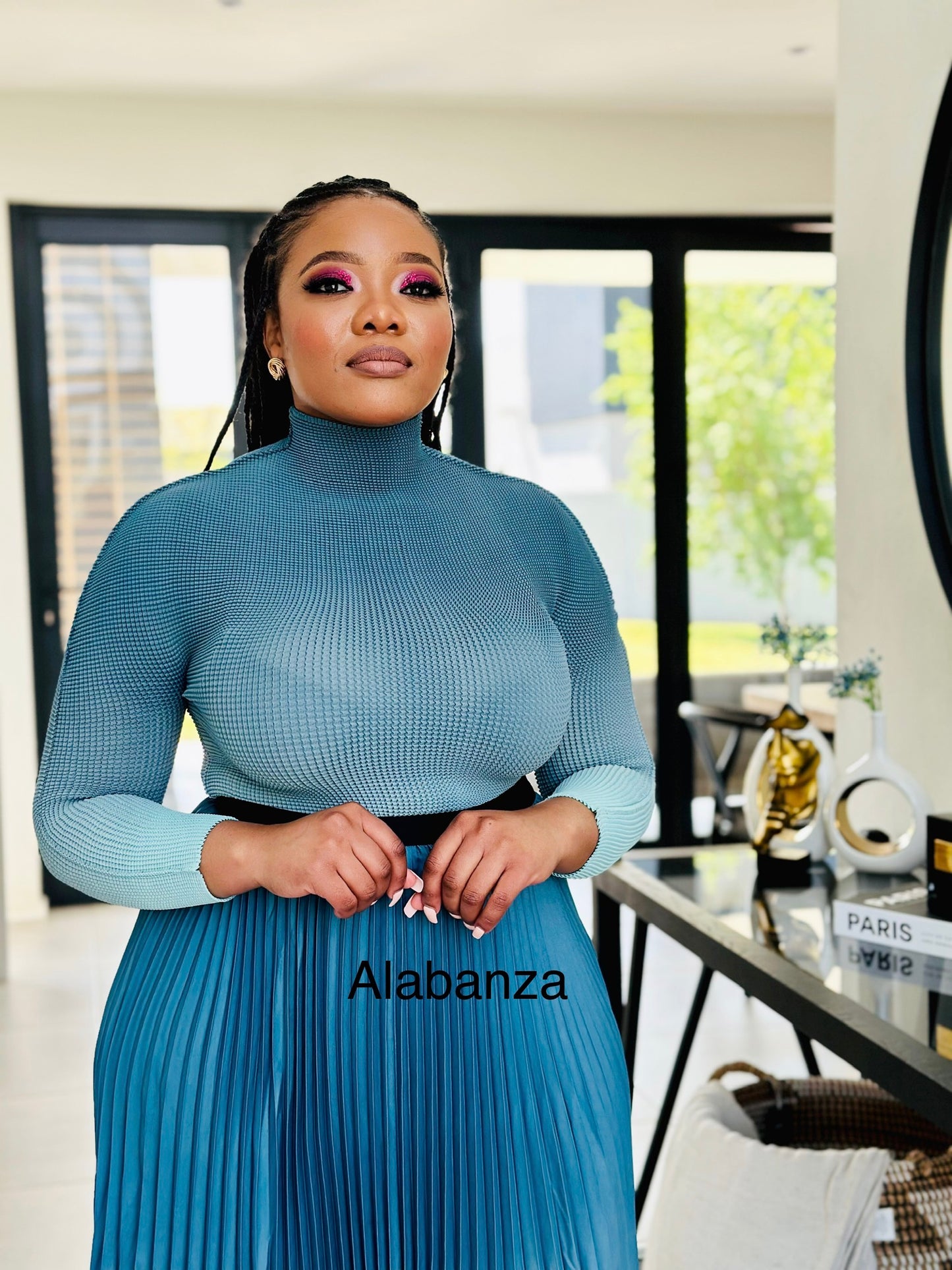 Zari Turquoise Ombre Pleat Set(Trio Deal R2000)