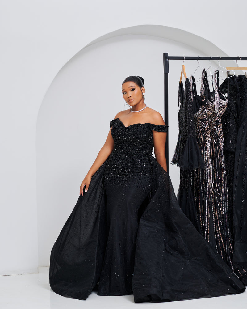 Black Ruby Dress (50 % is Refundable Deposit)