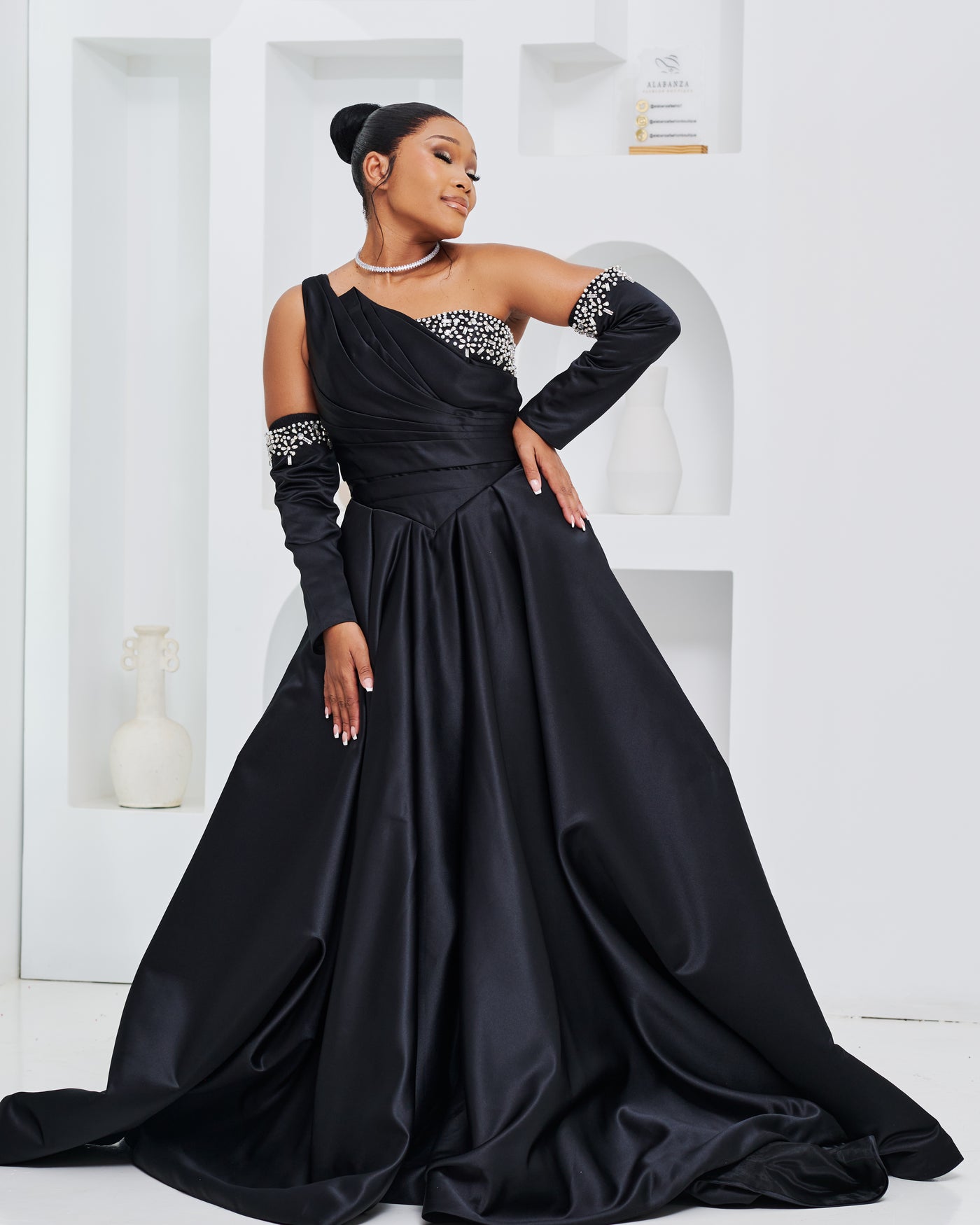 Midnight Majesty (50 % is Refundable Deposit)