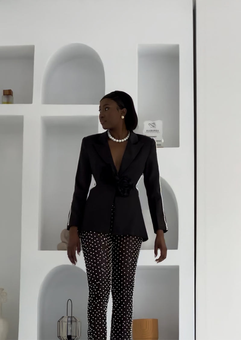 Stella Black Suite
