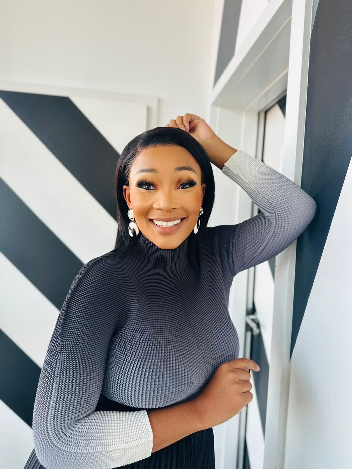 Zari Black Ombre Pleat Set