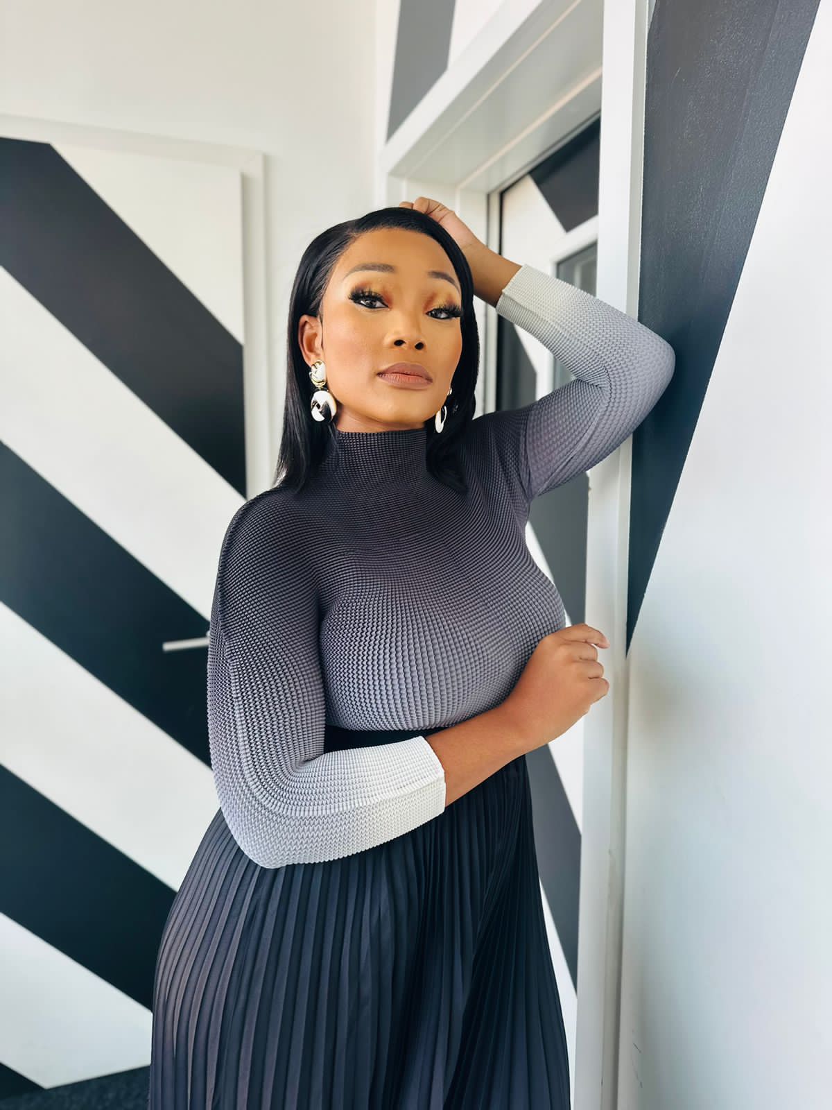 Zari Black Ombre Pleat Set