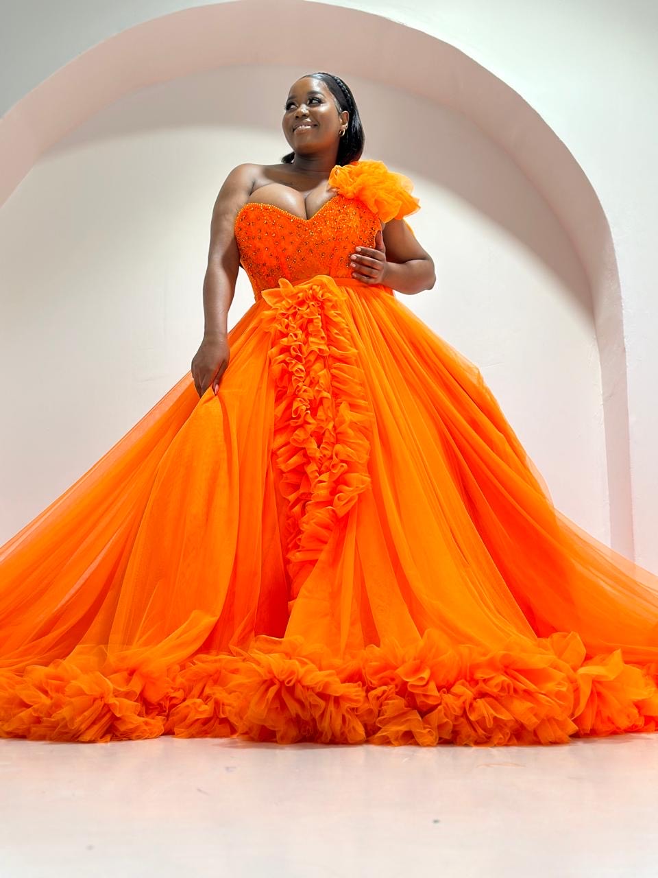 Bella Orange (50 % is Refundable Deposit)